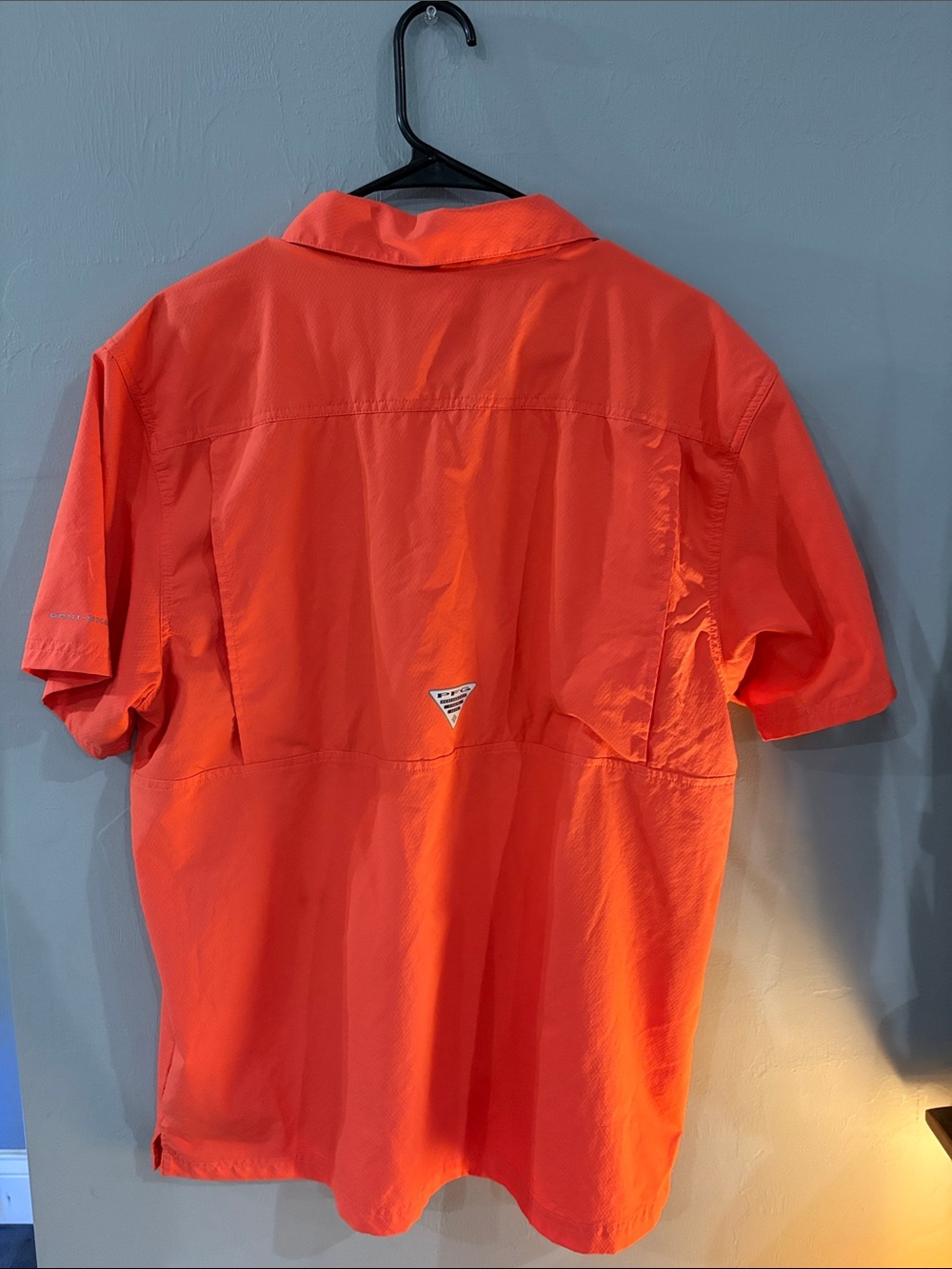 Columbia Men’s Short-Sleeve Button-Down Shirt in Orange - Picture 4 of 6